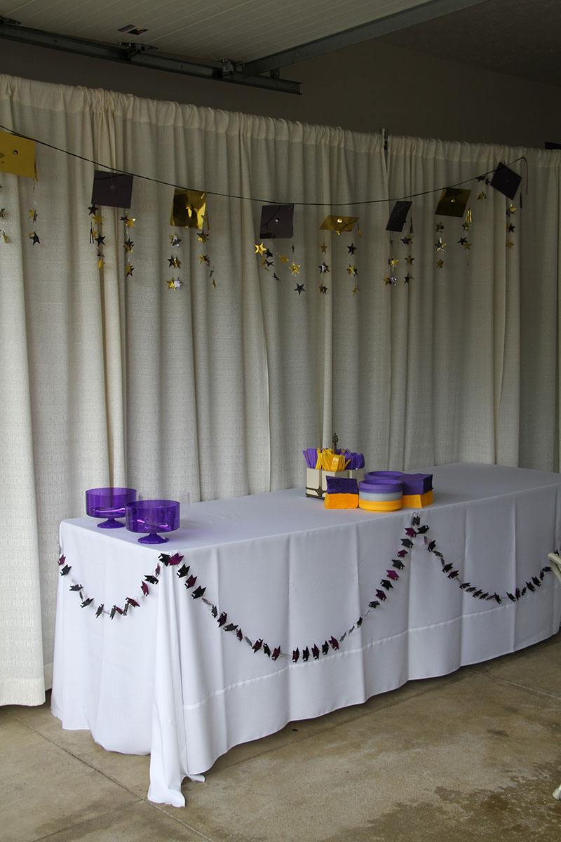 90x156 Solid White Tablecover On An 8' Table